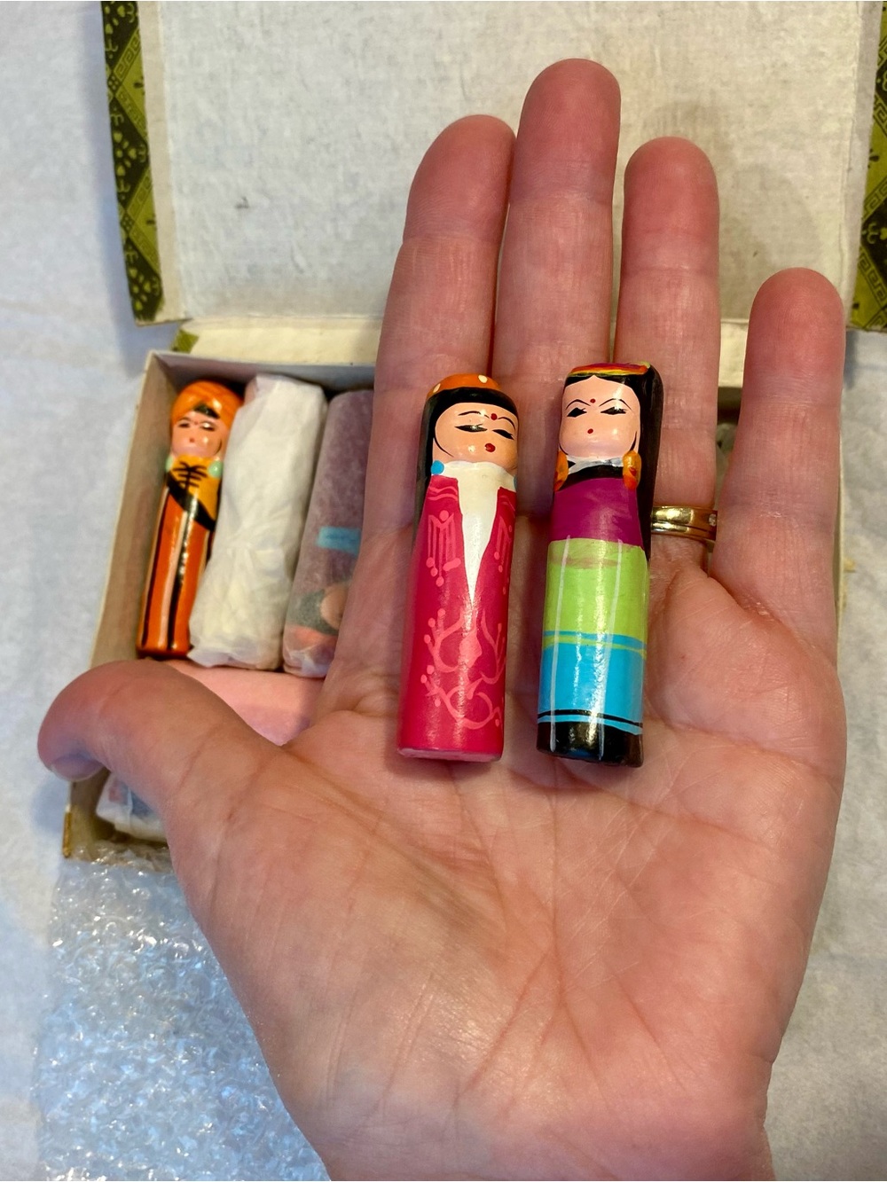 Chinese vintage mini nesting dolls green red box 11 piece